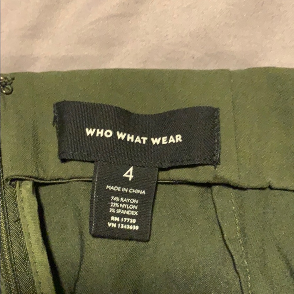 Capris - Picture 4 of 4